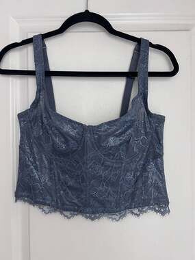 SKIMS Silver Lace Balconette Corset Top in Thunder